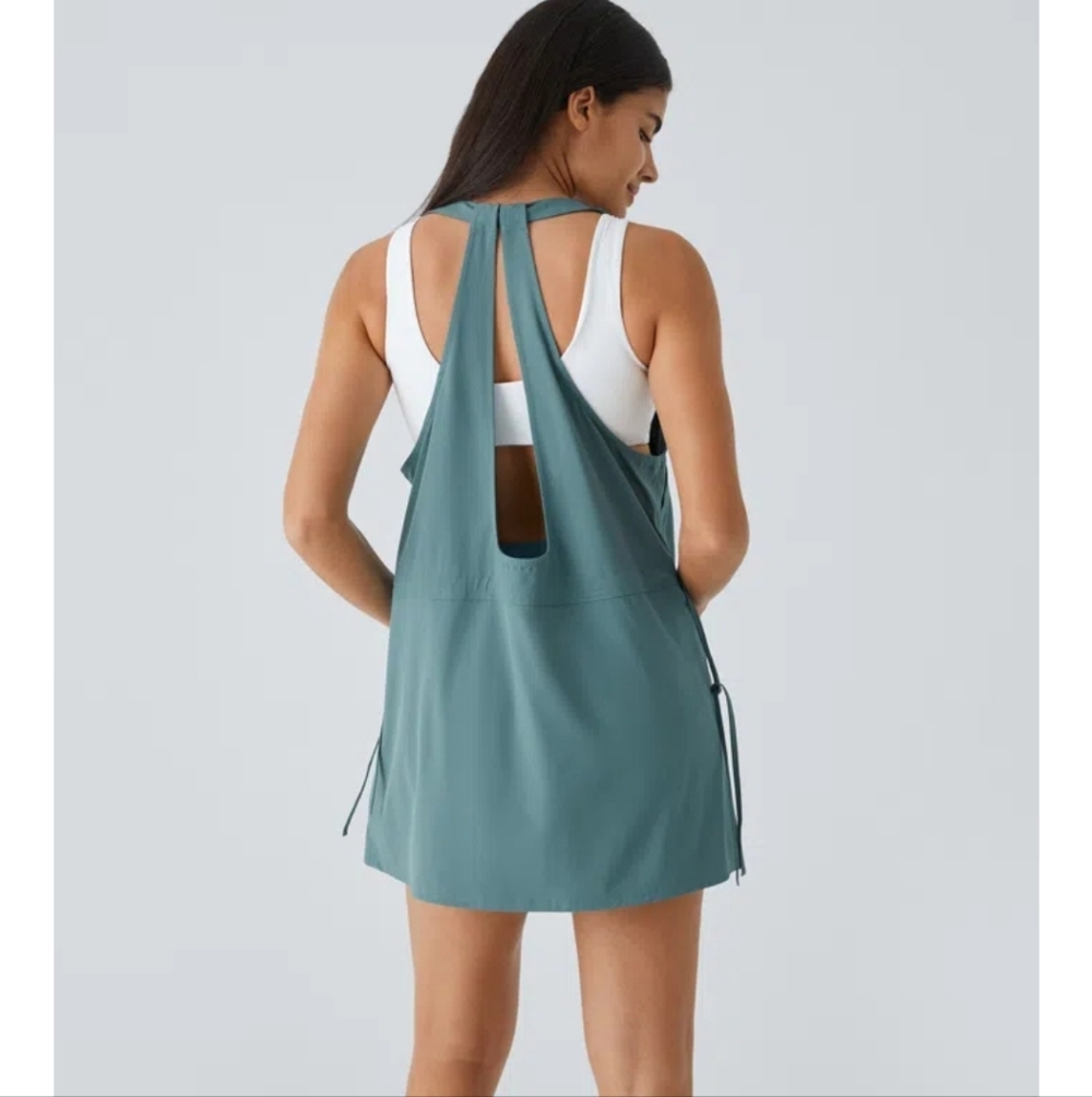 Halara Breezeful Backless Multiple Pockets Drawst… - image 3
